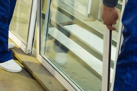 Commercial Glass Repair Technician in Parkland, FL
